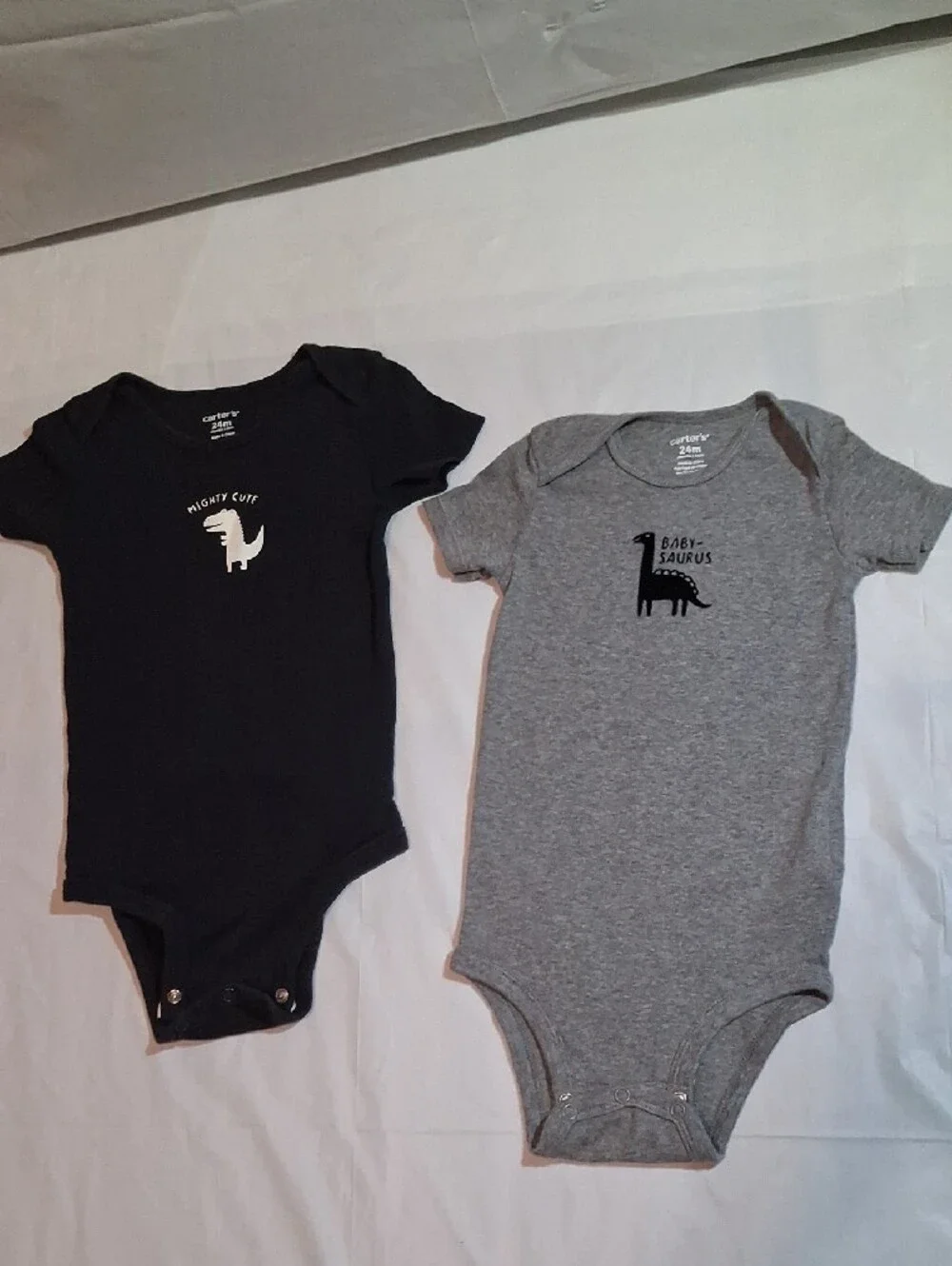 🦖 Carter's Baby Boys Dinosaur Graphic Bodysuits 24M (Set Of 2) 🦕